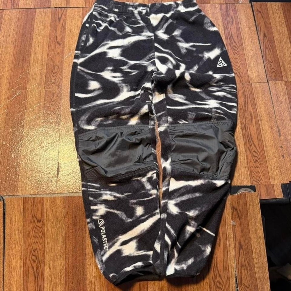 Nike ACG Black Grey Wolf Tree Polartec Sweatpants Jogger Youth Large (Fits XS)